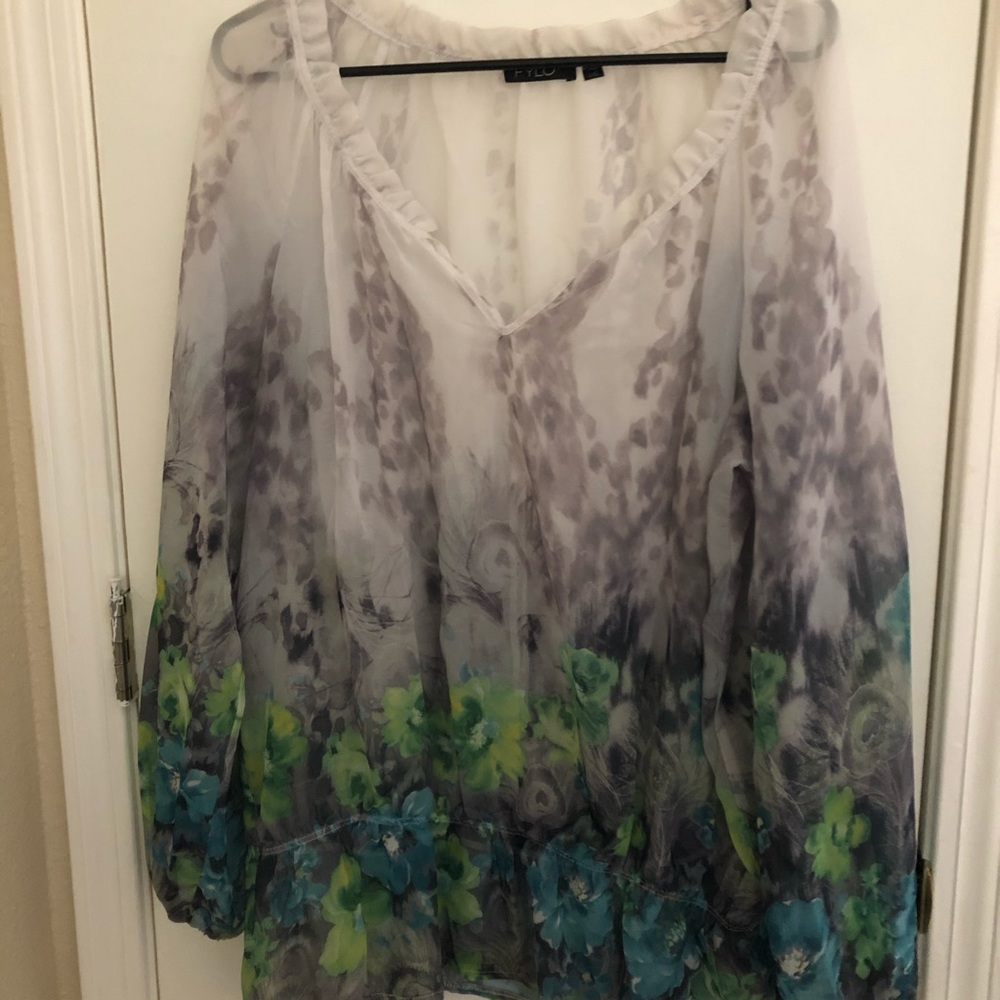 Blouse - Picture 2 of 3